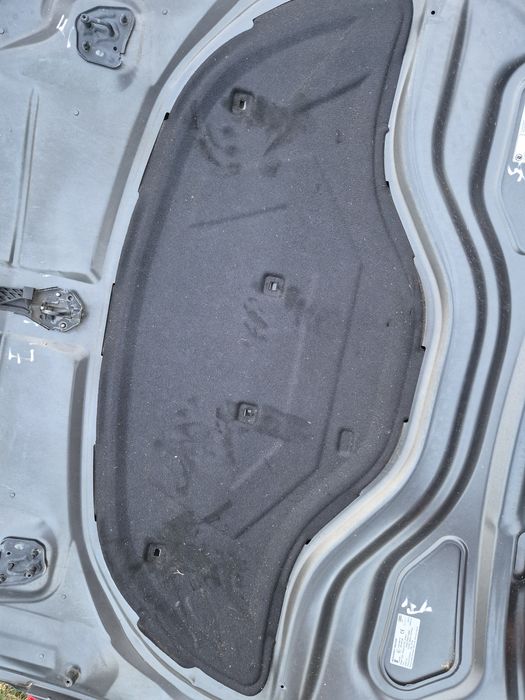 Wygluszenie maski audi a6 c7