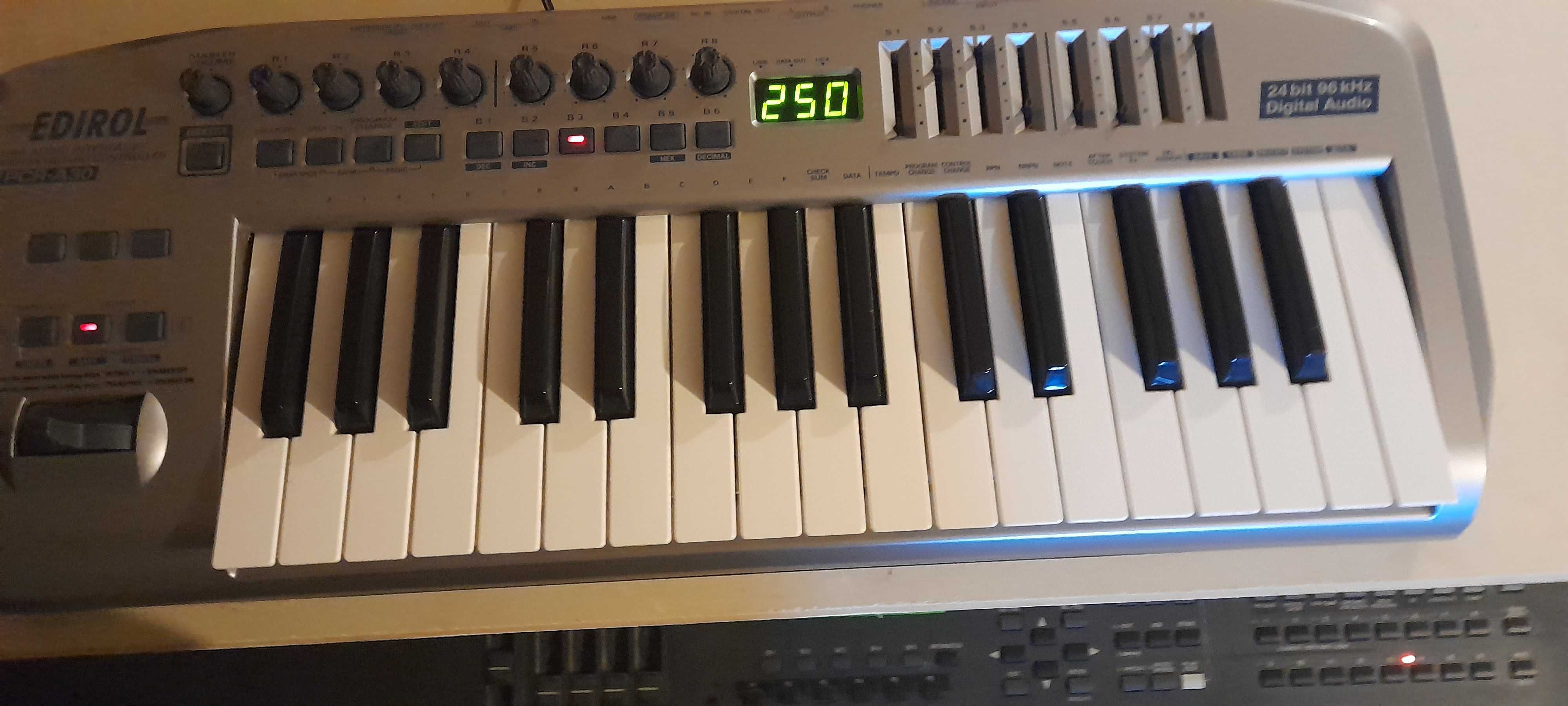 Roland Edirol PCR-A30 kontroler MIDI interfejs AUDIO (Vintage OLO)