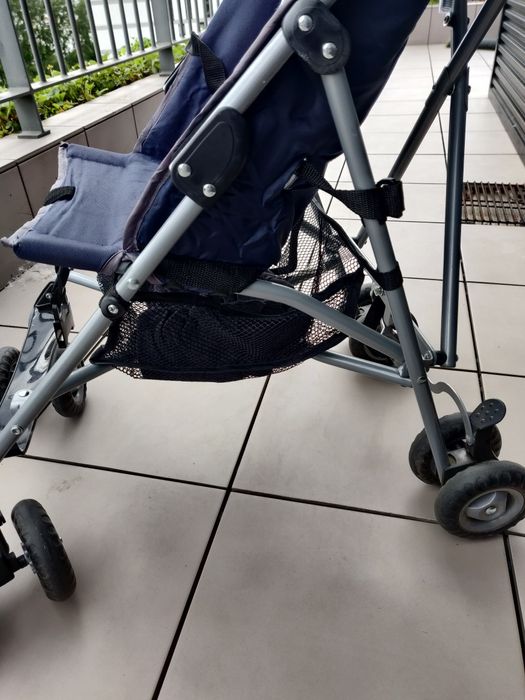 Carrinho de passeio tipo "guarda-chuva"