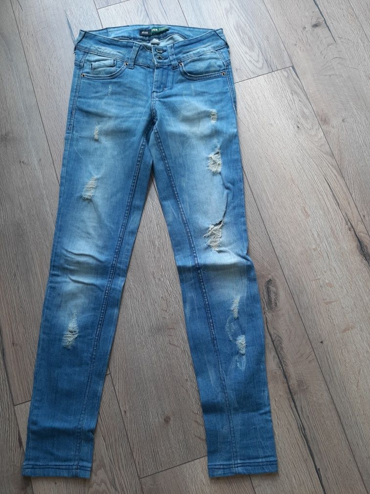 Damskie jeansy bershka 34