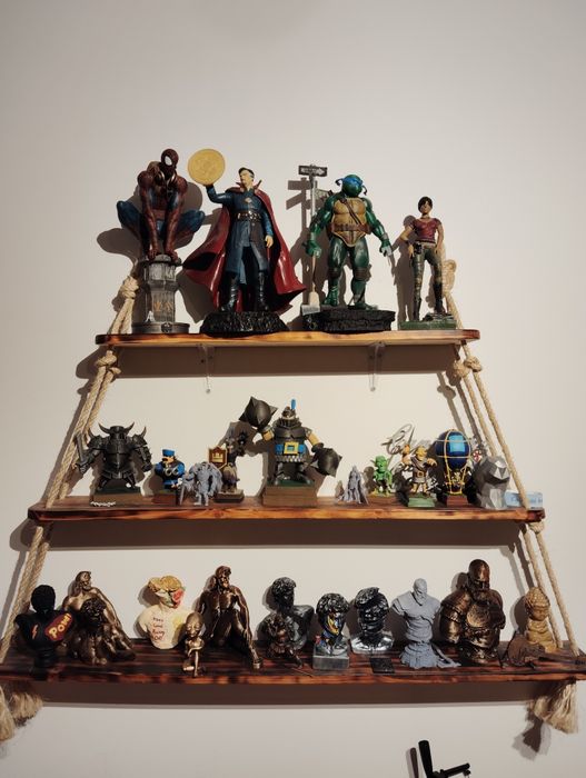 Esculturas e miniaturas