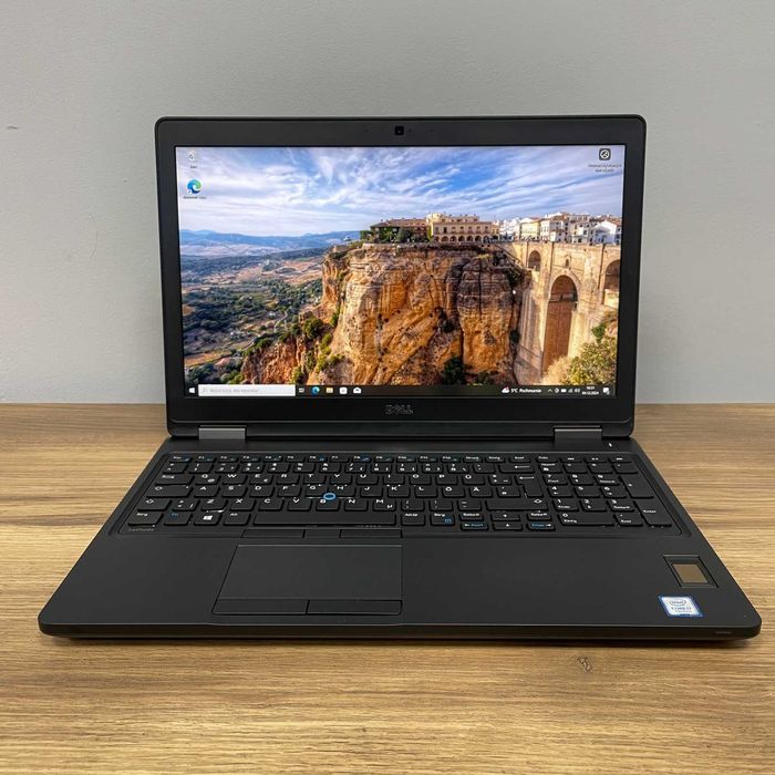 Dell Latitude 5580 15.6" HD i5-7440HQ 16GB 256GB SSD Klasa A- Gwar12mc