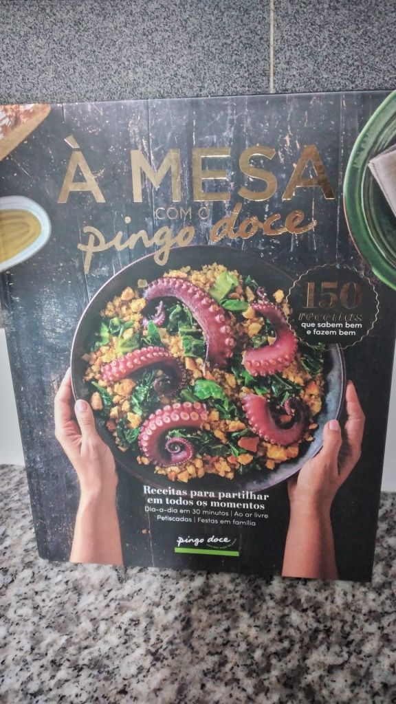 Livro Á mesa com o pingo doce