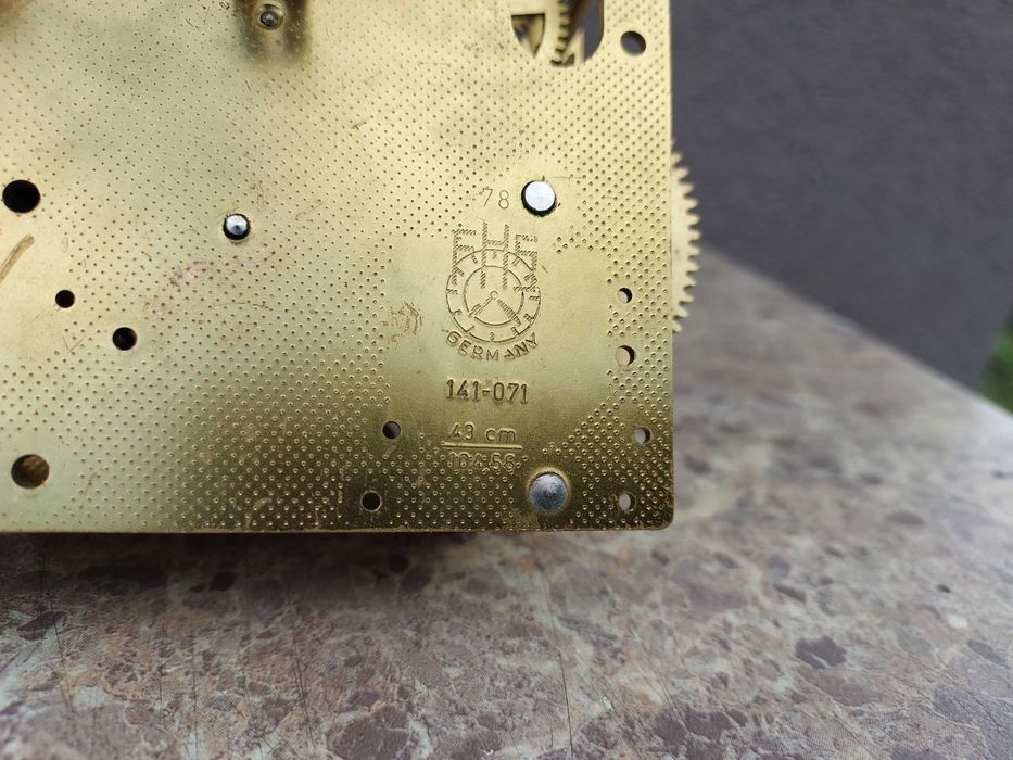 M125 Mechanizm starego zegara ściennego FHS Hermle 141-071