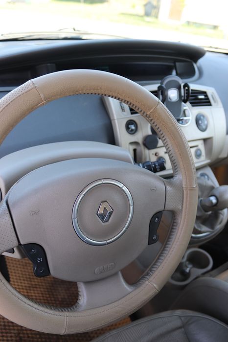 Продам Renault Megane Scenic