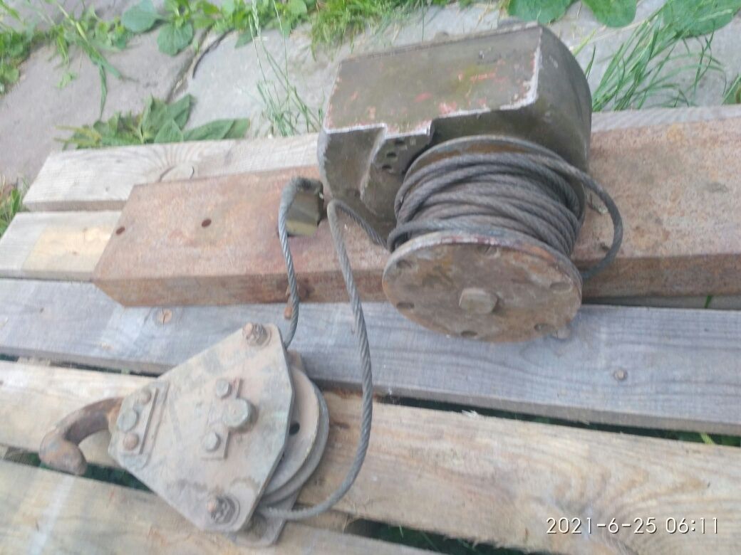 Продам лебедку ручная
