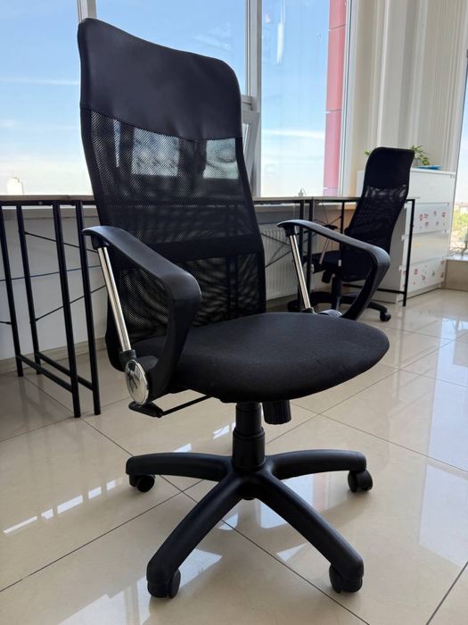 Офісне     крісло