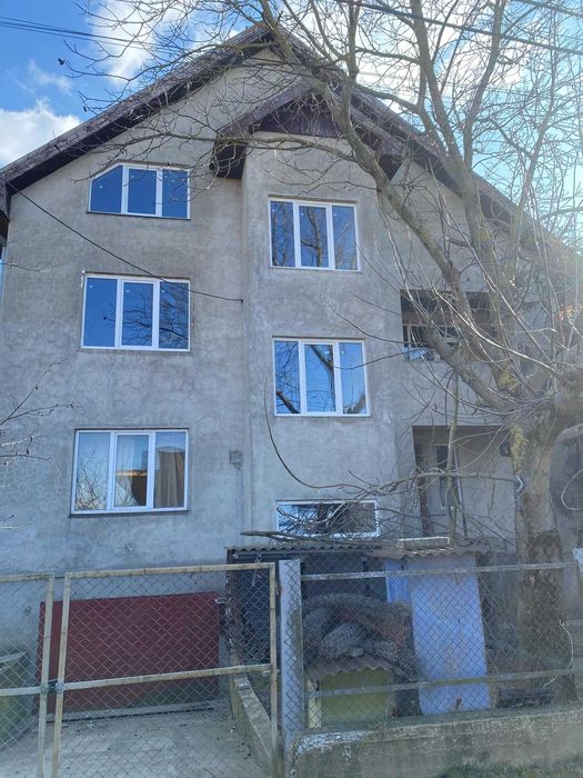 Зовнішня та внутрішня обшивка Балкону/ Пластикові вікна