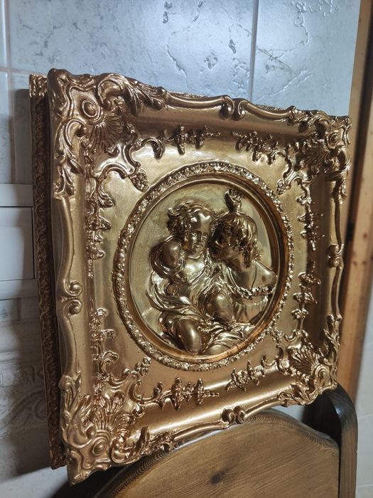 Quadro Dourado com Anjos Barroco.
Quadro decorativo com moldura dourad