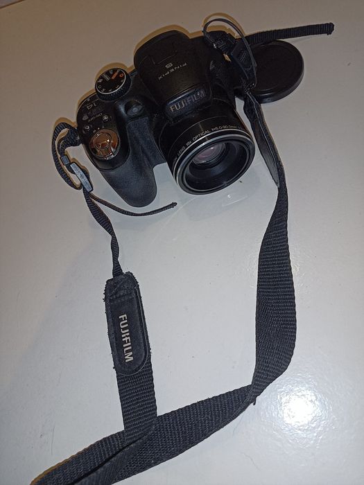 Fujifilm FinePix S2950 – Câmara digital