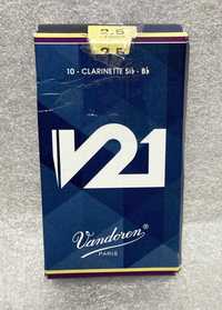 Stroik do klarnetu Vandoren V21 twardość 2.5