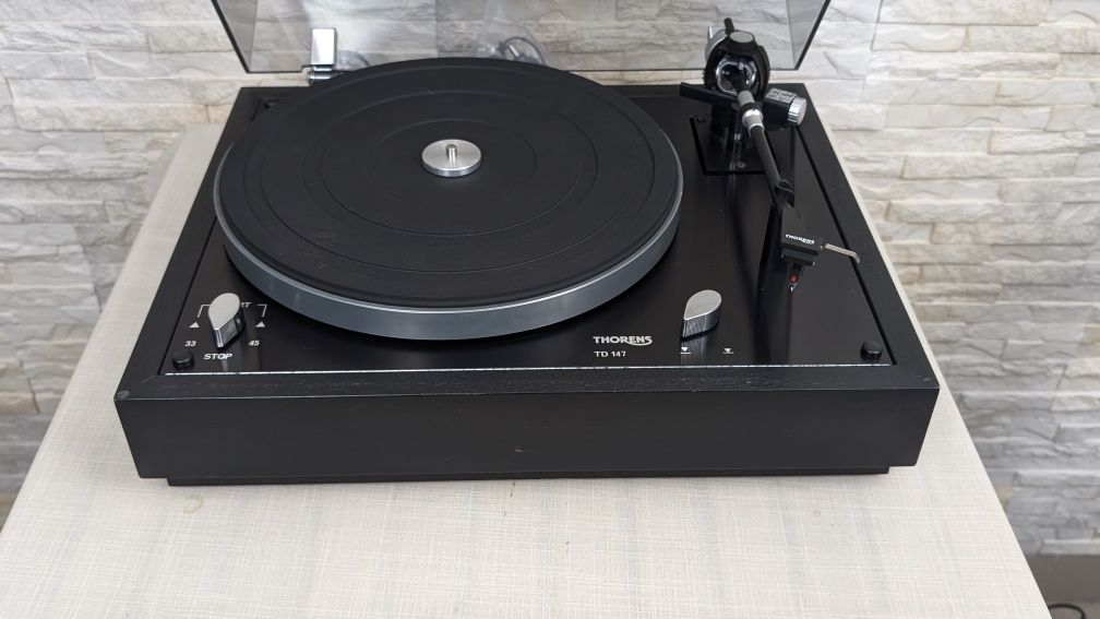 Thorens TD-147 Wysokiej klasy gramofon