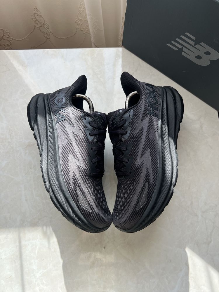 Кроссовки Hoka Clifton 9 Розмір 46.5 Original Взуття