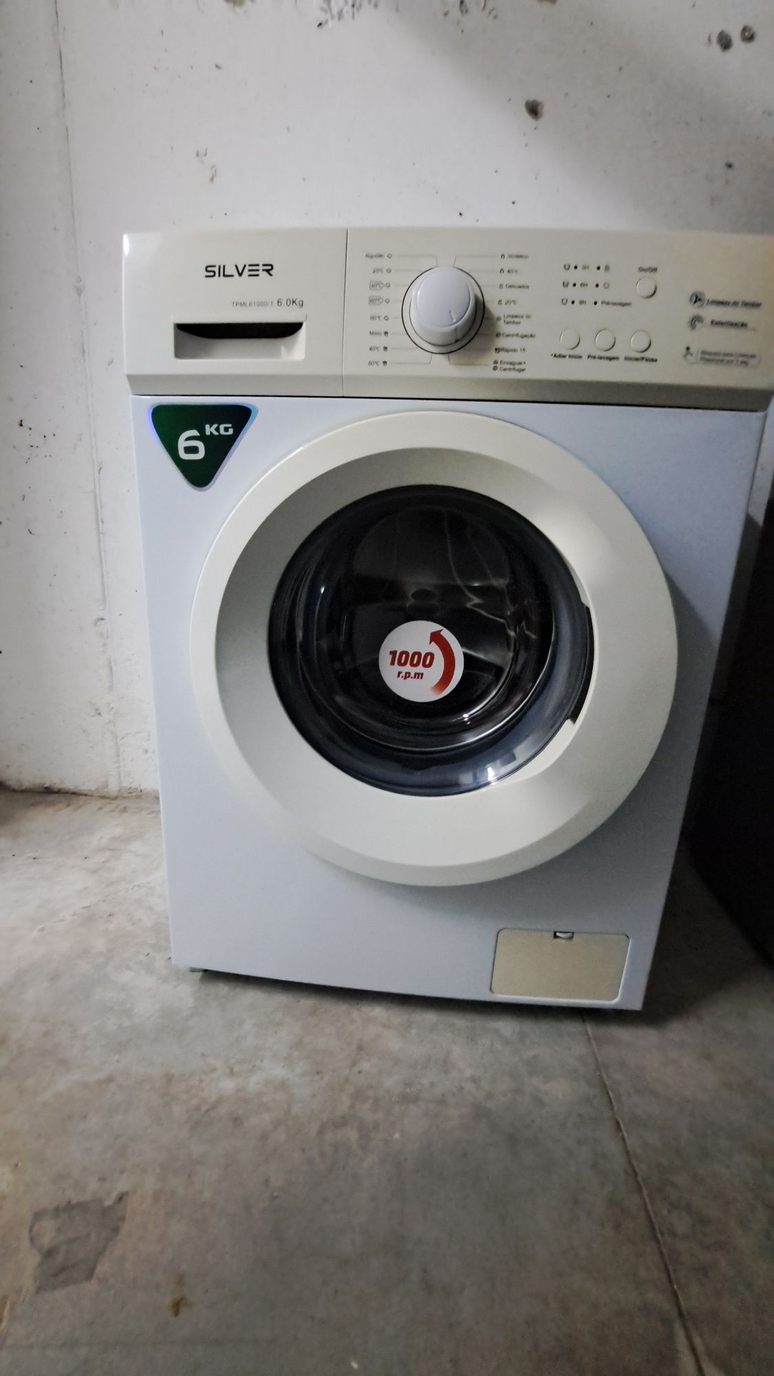 Maquina Lavar roupa Silver 6 Kg