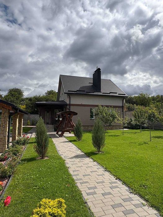 ₴ Продаж сучасного будинку біля Рівного