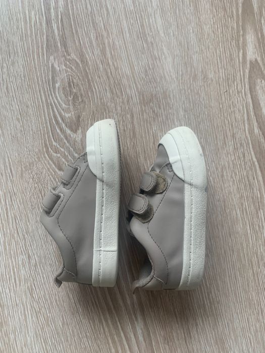 Продам кеди дитячі H&M