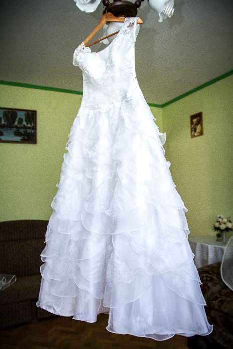Prześliczna wygodna suknia ślubna rozmiar S 36/38 wzrost 160cm