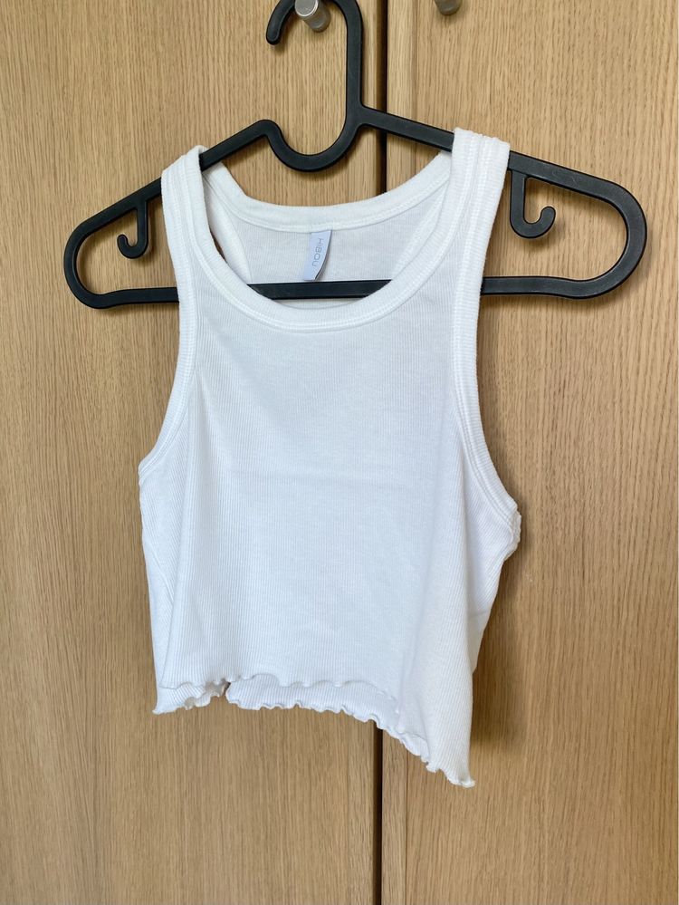 Krótki top HIBOU Cheeky Złamana Biel Organic basic biały