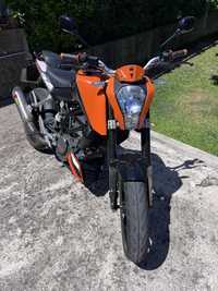 KTM Duke 125 em boas condicoes