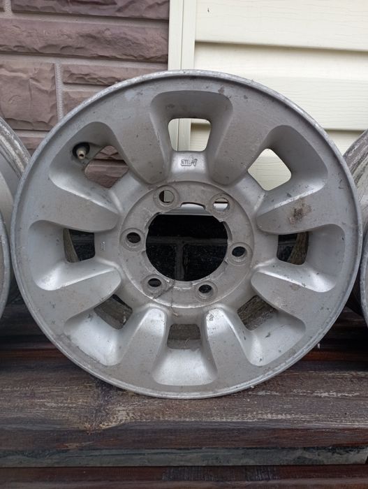 Продам 2 комплекта дисків Міцубісі Паджеро 2