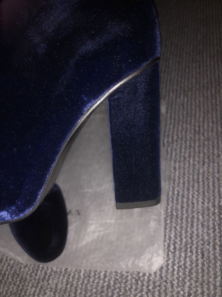 Ботинки Zara с молнией