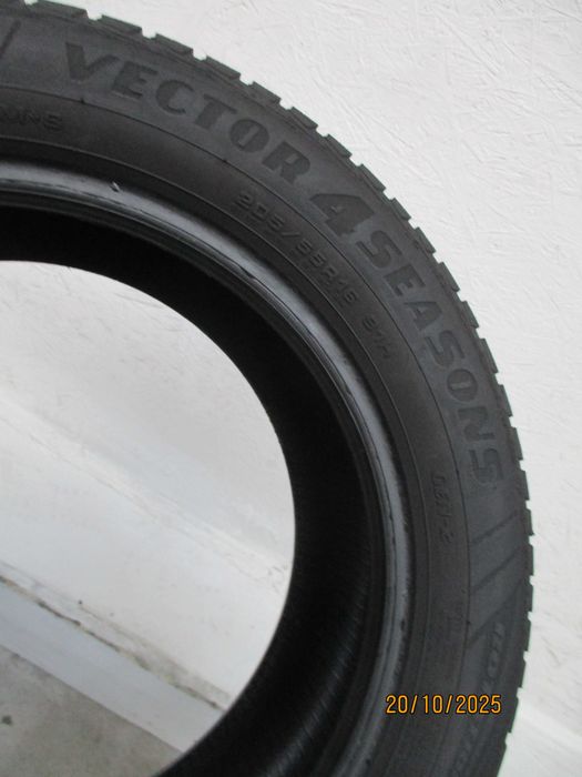 1x 205/55R16 Goodyear Vector 4seasons G2 7,3mm 20r.
