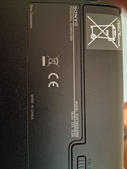 Sony Vaio avariado SVF142A29M