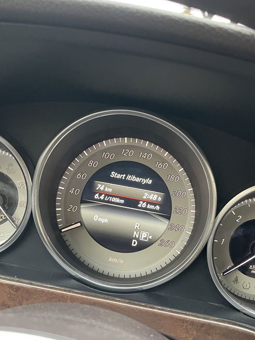 Mercedes benz Е220d 2013