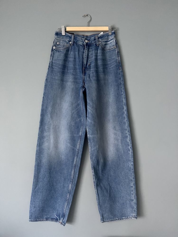 Spodnie weekday Rail Mid Loose Straight Jeans 25/32