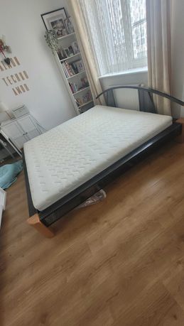 Duże łóżko podwójne materac 200x200