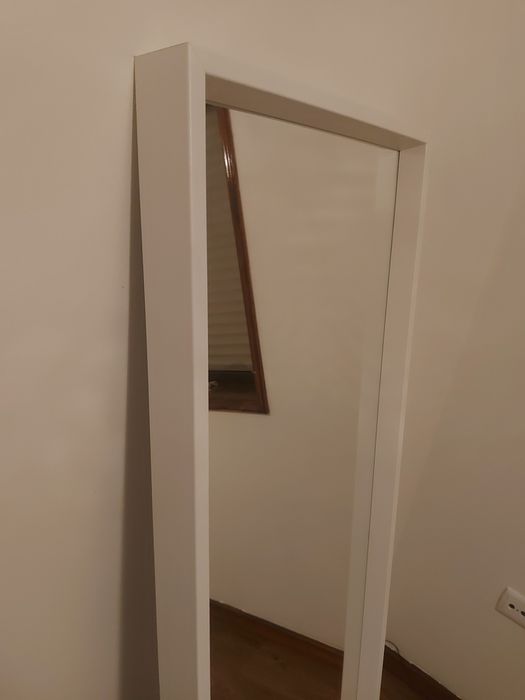 Vendo Espelho branco.