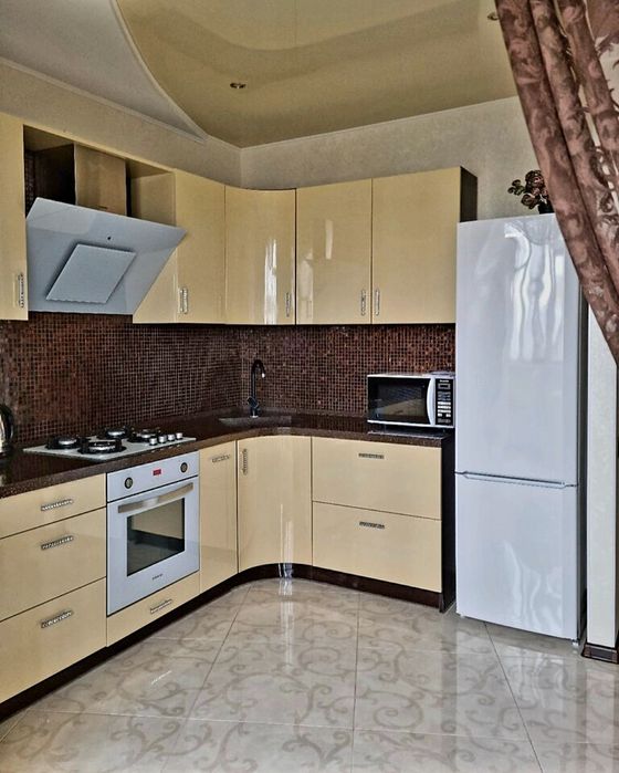 Оренда квартири поруч Дендропарку на Виставці