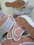 Palmilhas de Cortiça - lotes de 12 pares = 0.50€ par *Artigo SEM USO