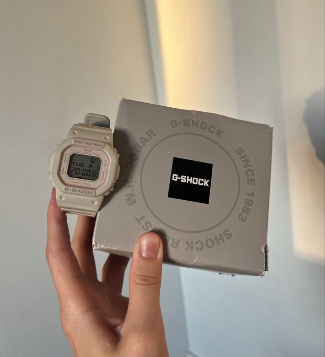 Жіночий годинник CASIO G-Shock GLX-S5600-7ER