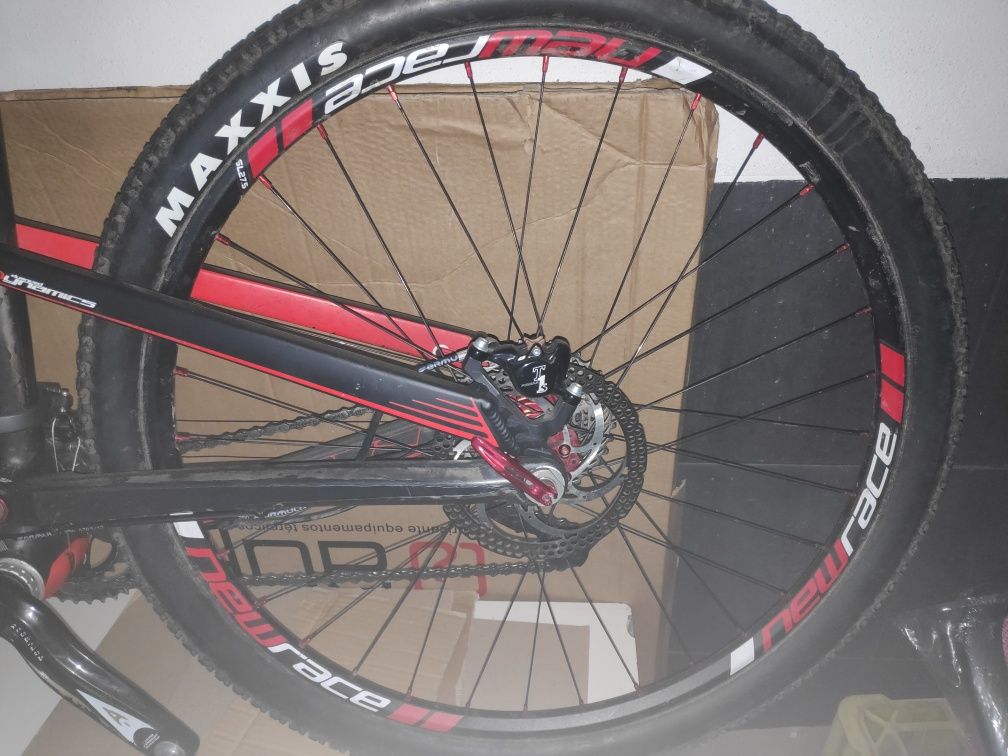 Bicicleta  carbono 27.5