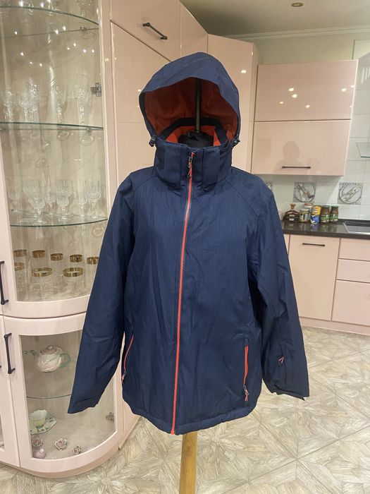 Костюм лыжный раз. 48. НОВЫЙ