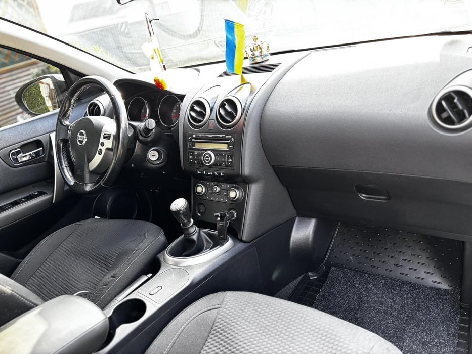 Продам Nissan Qashqai
