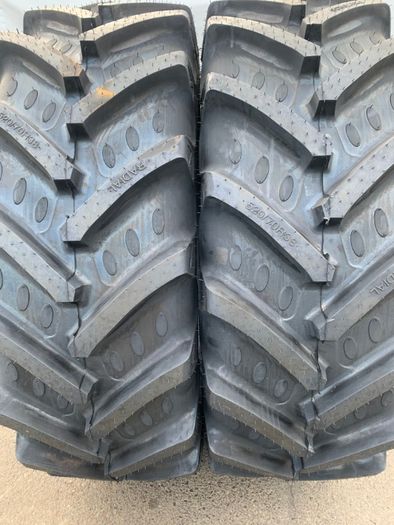 Opona 520/70R38 580/70R38 540/65R38 650/65R38 620/70R42 RADIALNA BKT