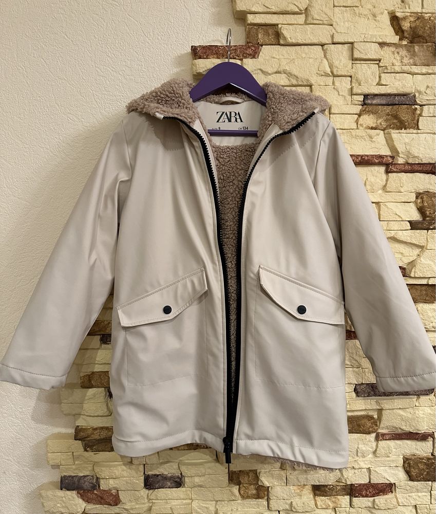Утеплене пальто Zara р.134