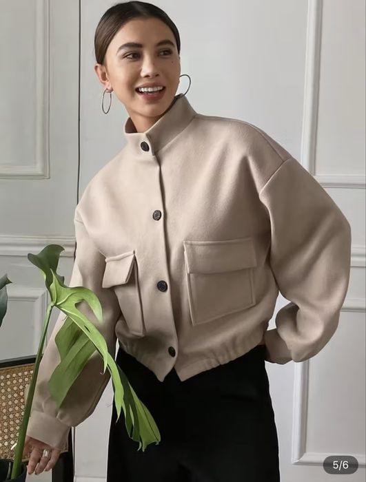 Жіночий стильний бомбер