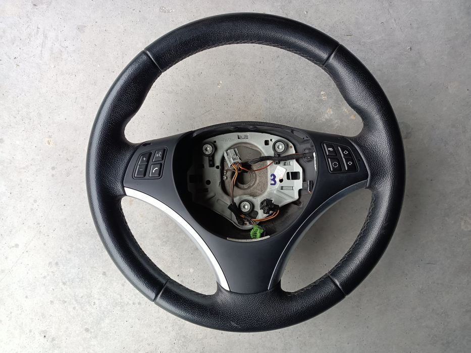 Kierownica sport z multifunkcją BMW E90 E91 E92 E93 E87 E81 E82 E88 X1