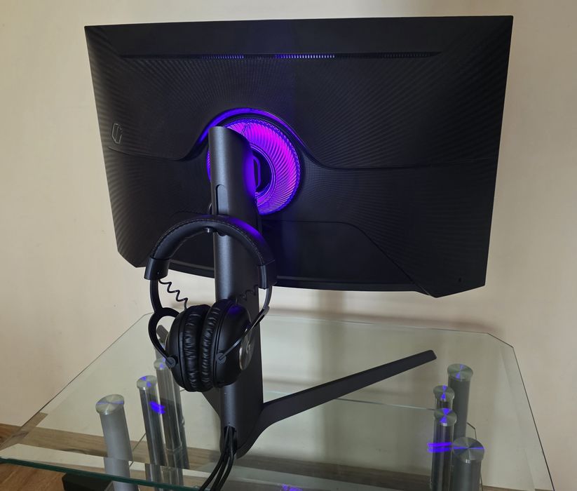 Samsung Odyssey G7 C32G75TQSU / 32" /240Hz/ 1440p/BDB