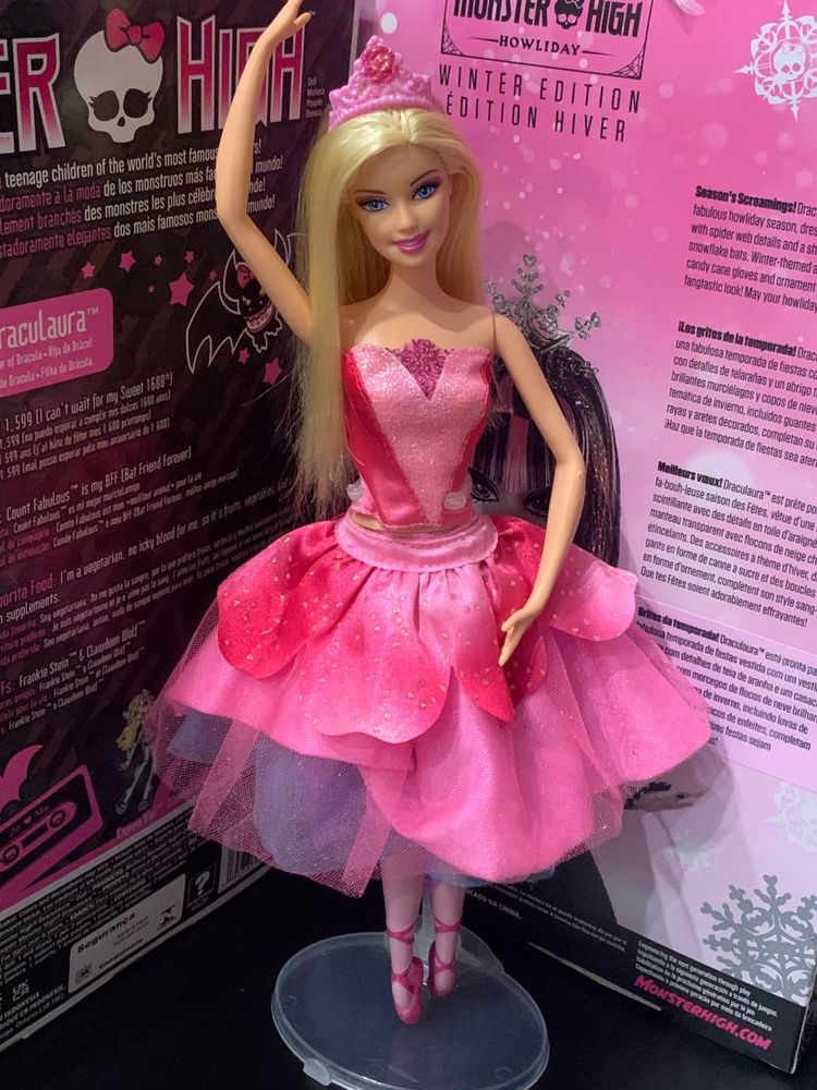 ляльки barbie барбі