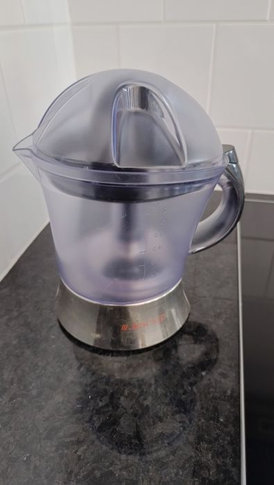 Vendo espremedor de Laranja