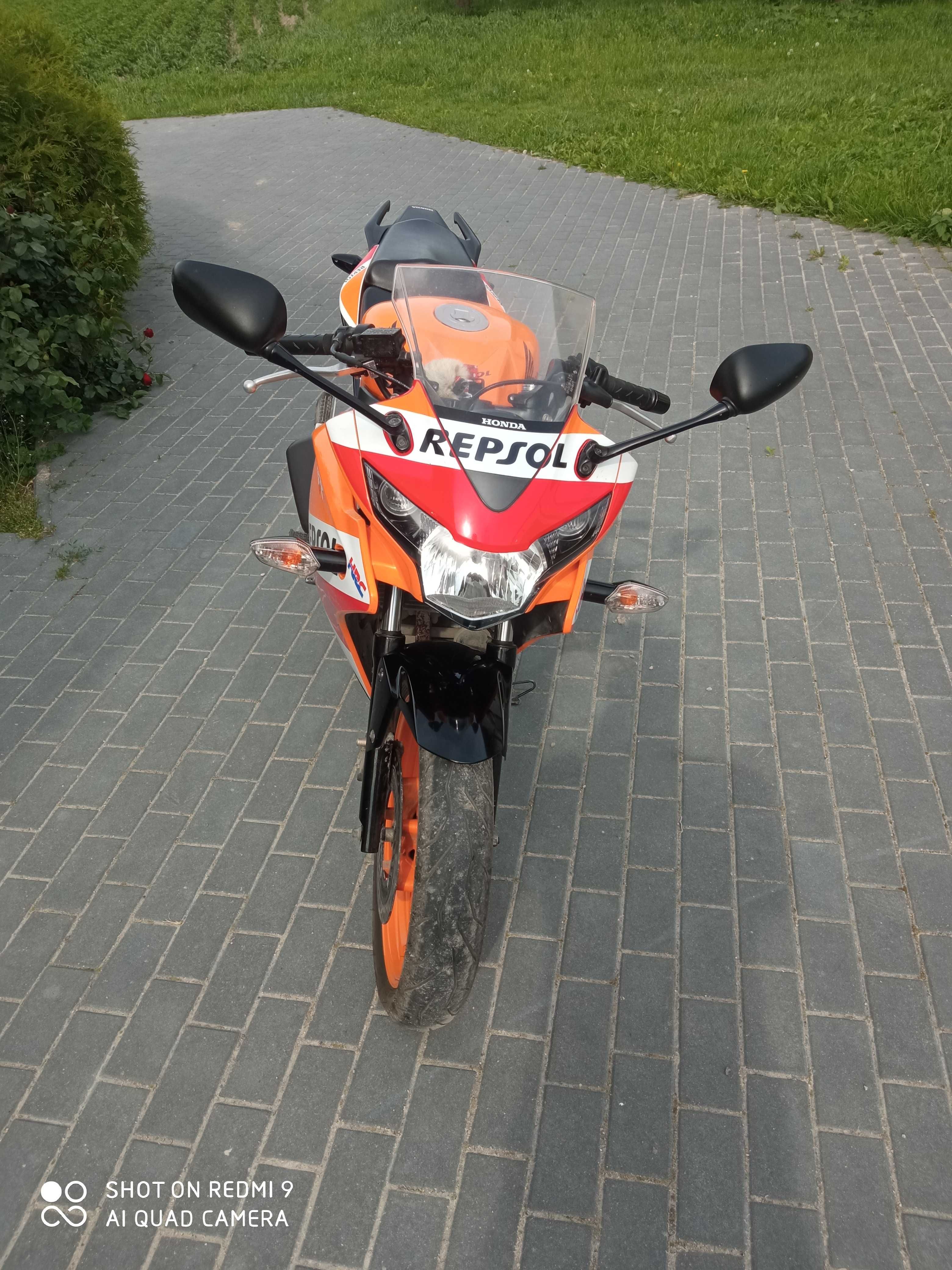 Sprzedam Honda cbr 125 R.