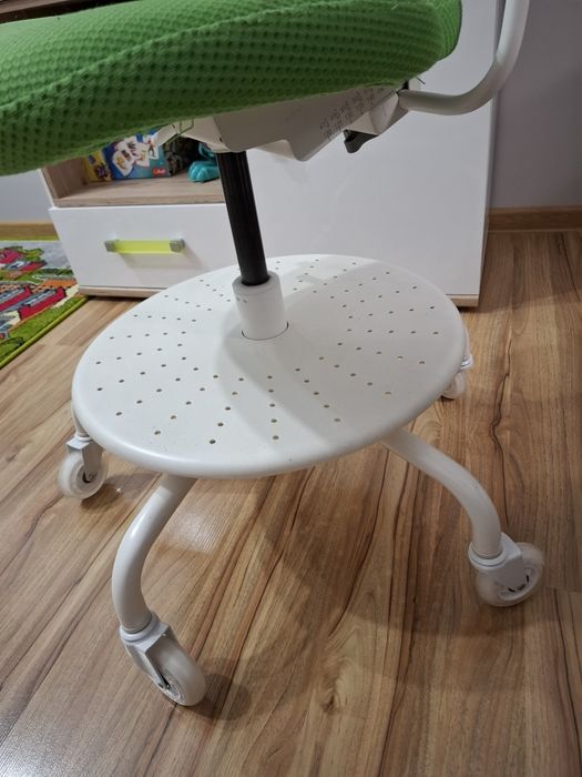 Krzeselko ikea do biurka