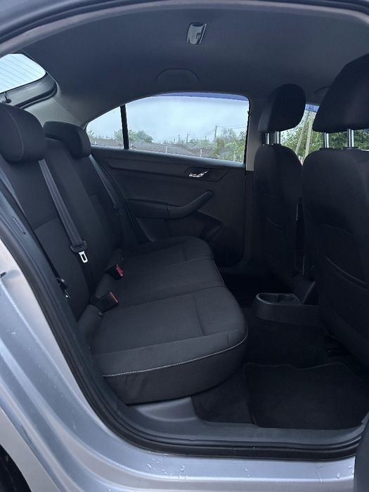 Продам авто Skoda Rapid 2013 року випуску