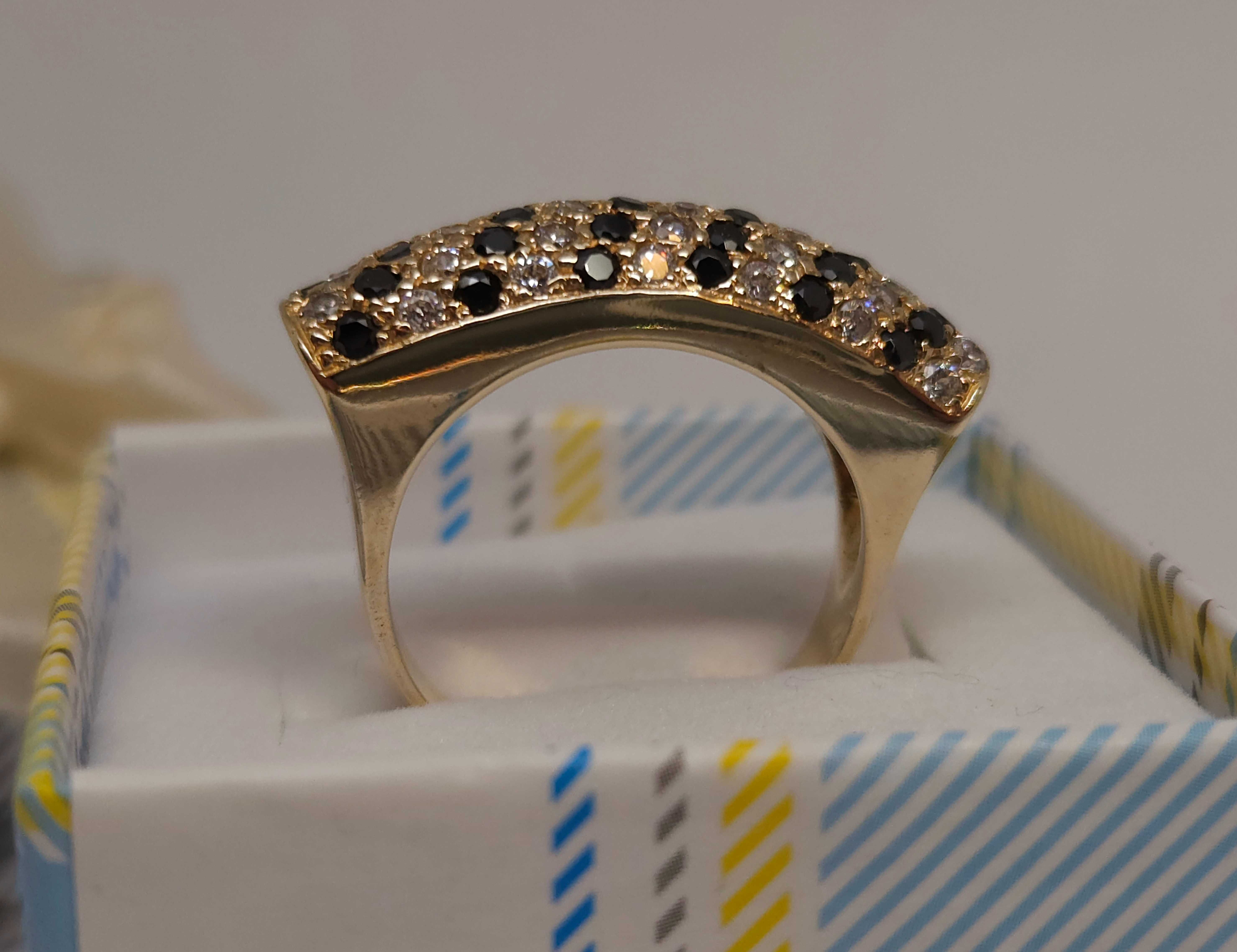 Śliczny złoty pierścionek 5,86g p585 roz. 16 /ST złoto