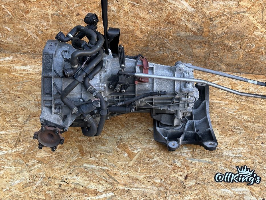 AUDI A4 B8 A5 8T 2.0TDI MVT Skrzynia biegów manual 6biegów uszkodzona