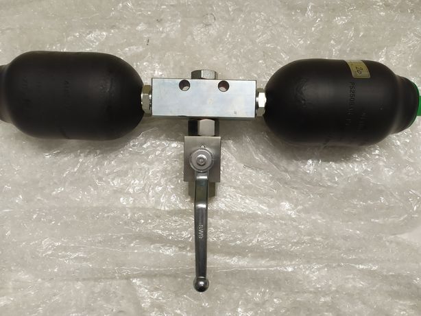 Amortyzator Hydrauliczny Akumulator Tura HK/2x0,5 ładowacze czołowe
